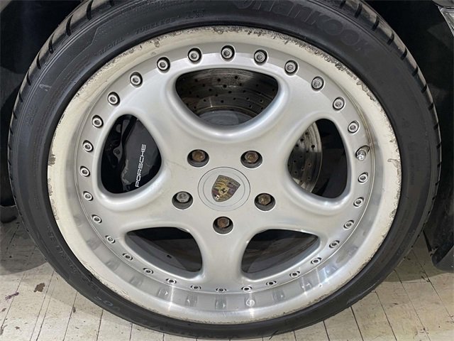 Used 2001 Porsche 911 Carrera 4 image 15