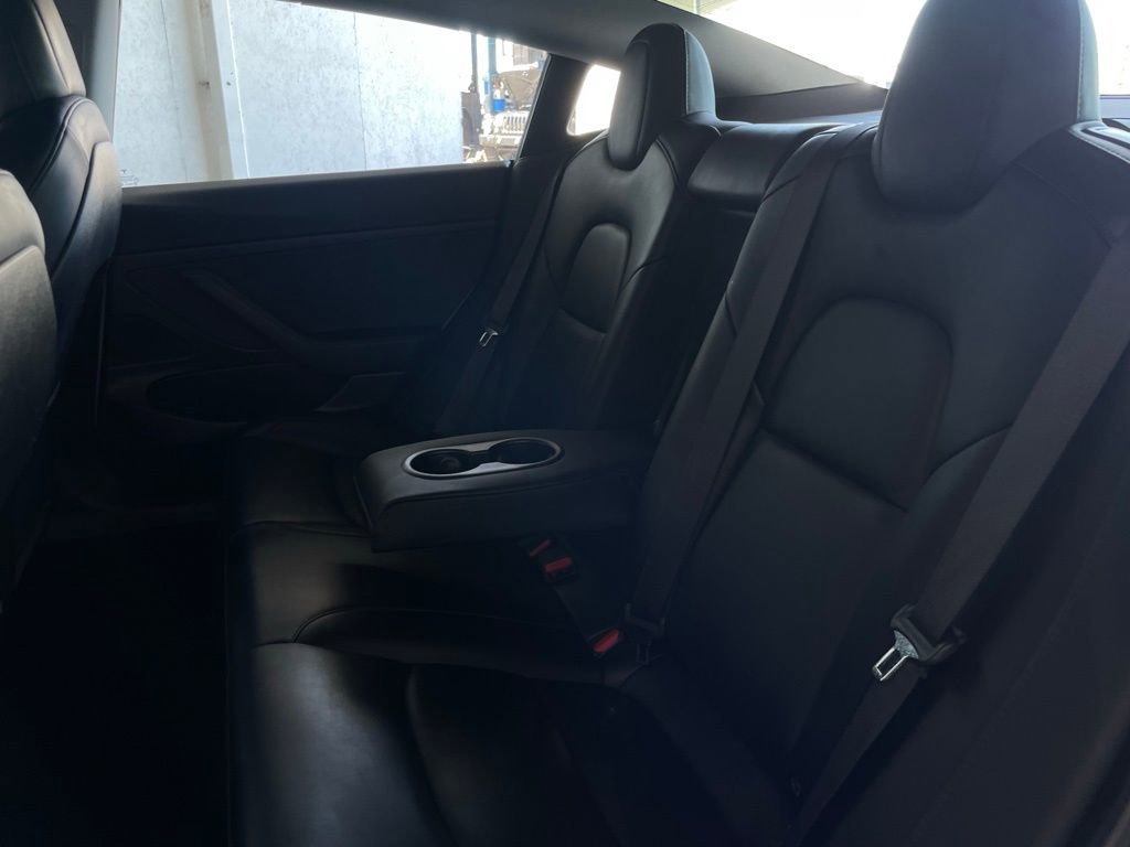 Used 2020 Tesla Model 3 Standard Range Plus RWD image 13