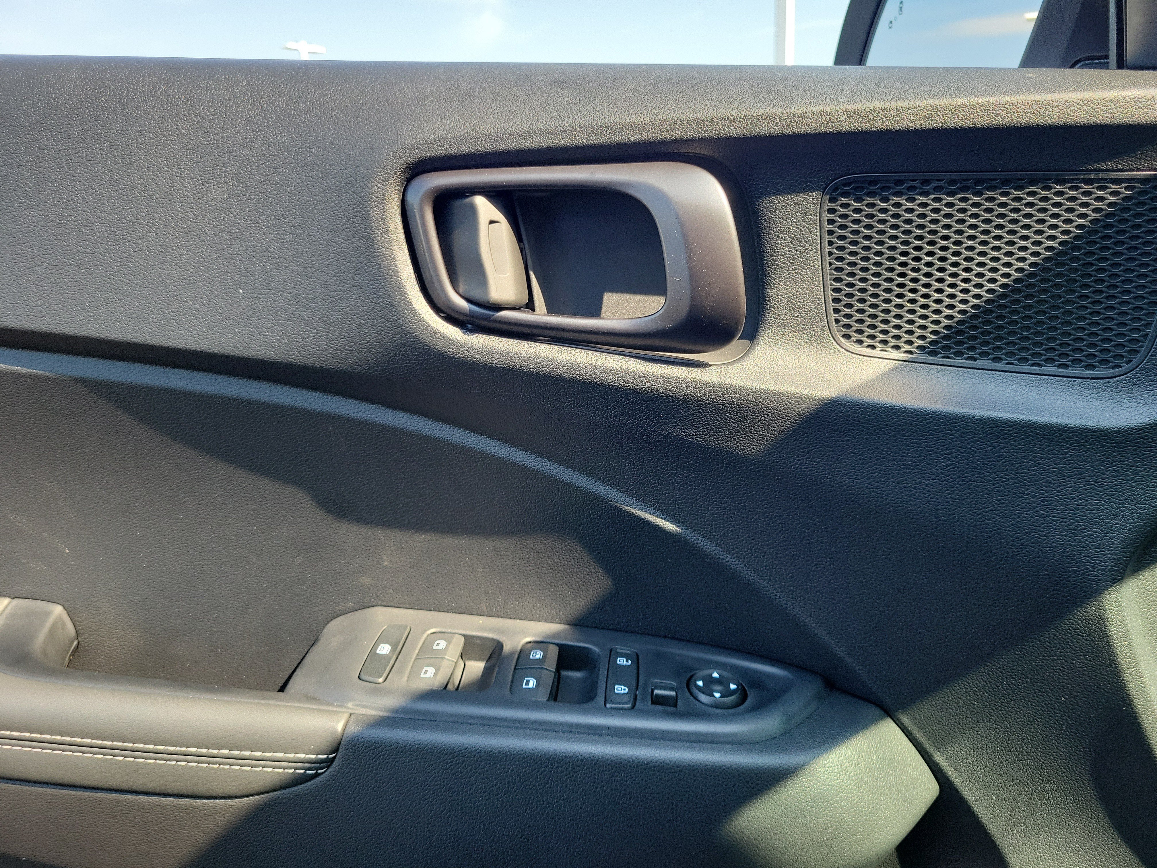 New 2026 Hyundai Venue SEL FWD image 13