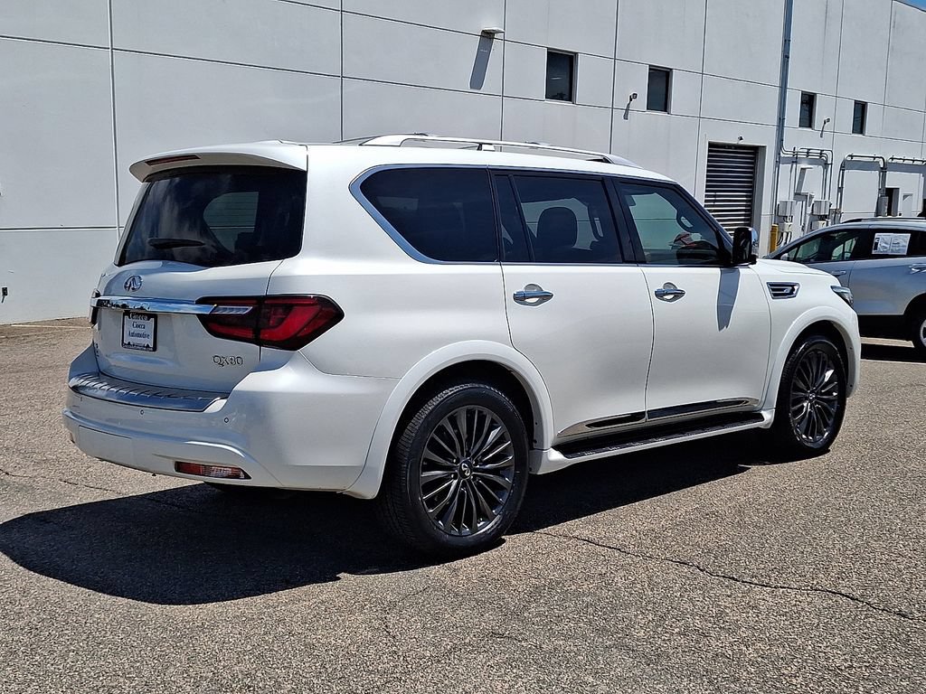 Used 2024 INFINITI QX80 Sensory w/ Cargo Package AWD/4WD image 9