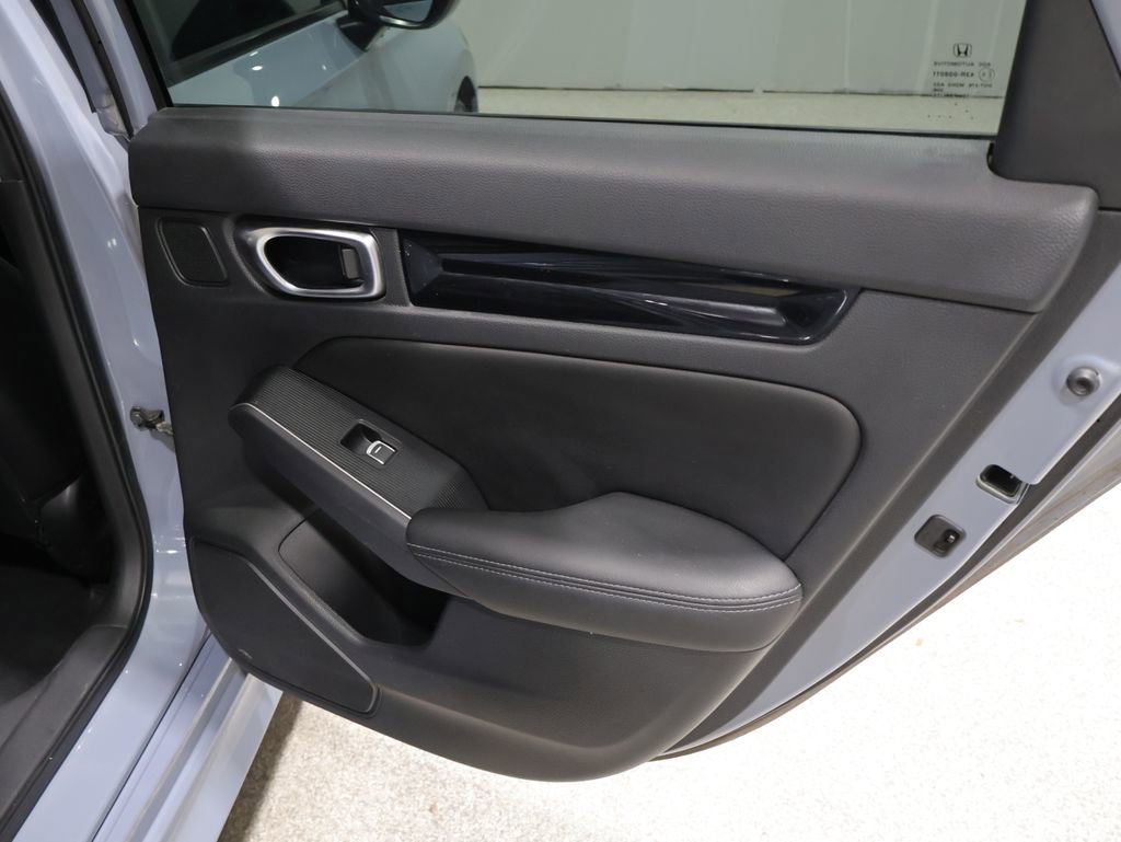 Used 2022 Honda Civic Touring image 22