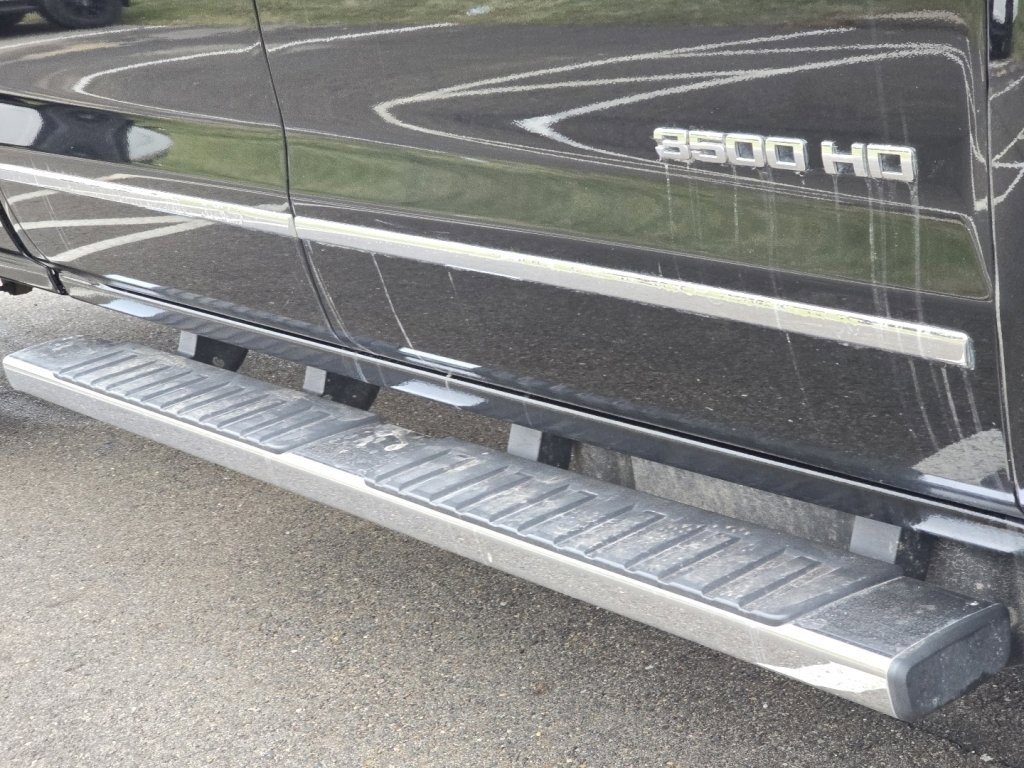 Used 2015 Chevrolet Silverado 3500 LTZ w/ LTZ Plus Package image 18