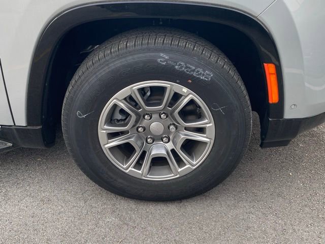 New 2024 Jeep Wagoneer L 4WD w/ Convenience Group I image 11