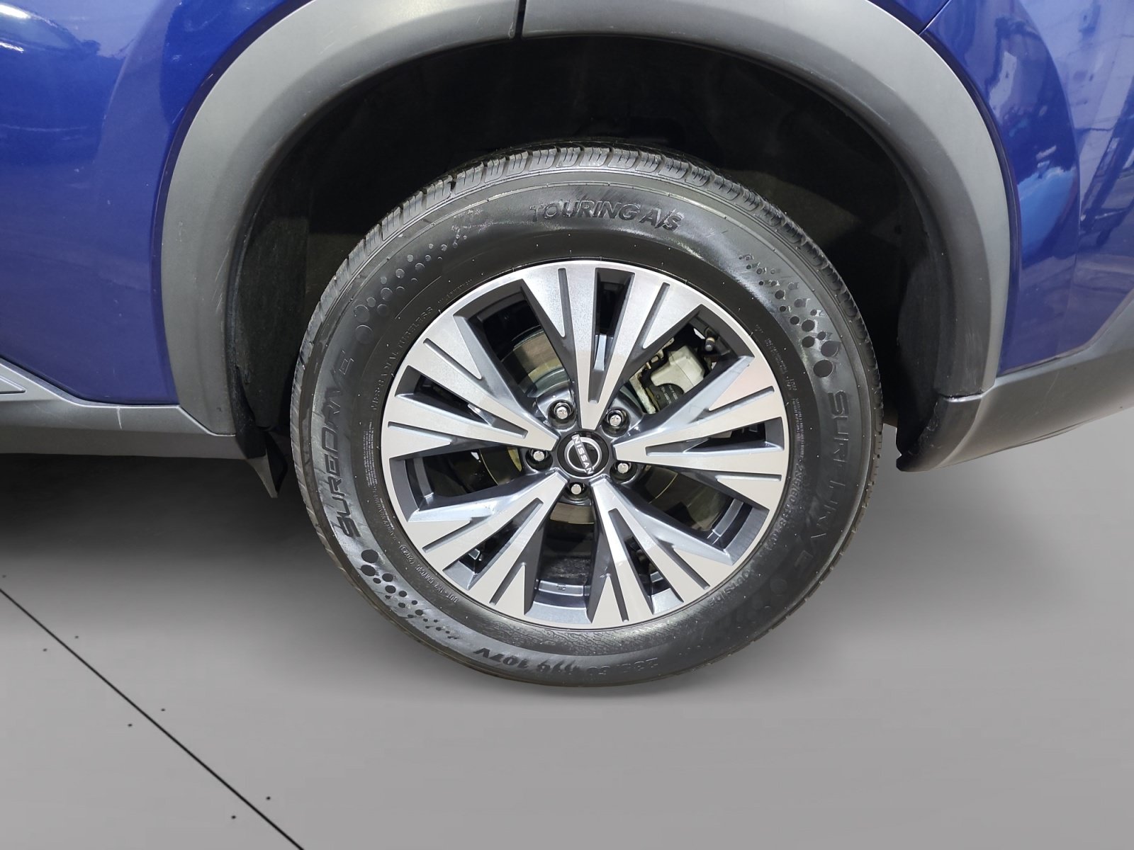 Used 2023 Nissan Rogue SV w/ SV Premium B Package FWD image 14