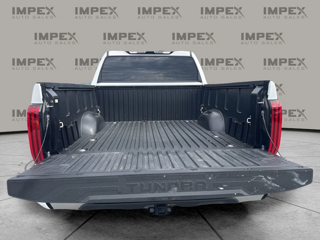 Used 2025 Toyota Tundra Limited AWD/4WD image 29