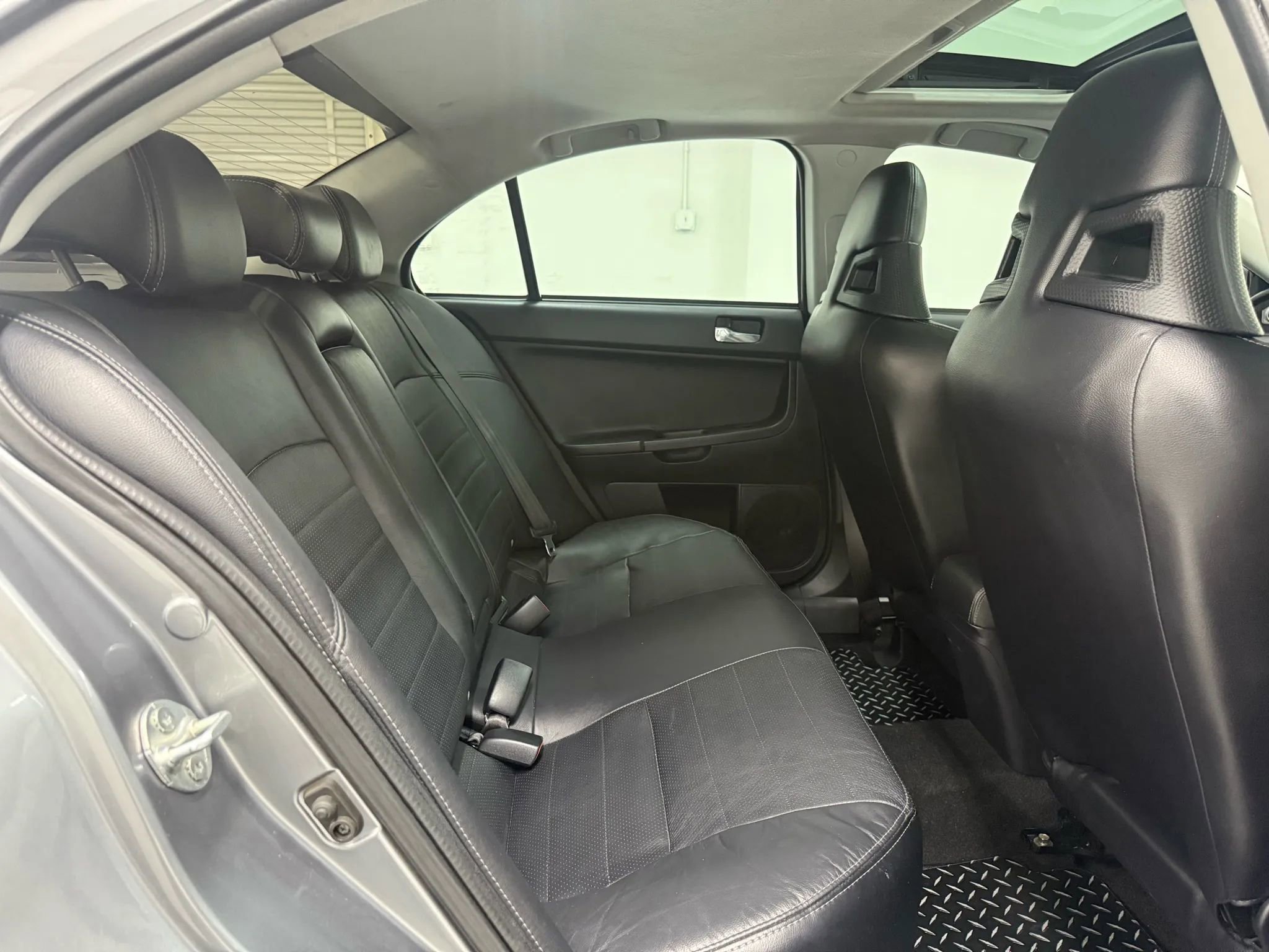 Used 2014 Mitsubishi Lancer Evolution GSR image 15