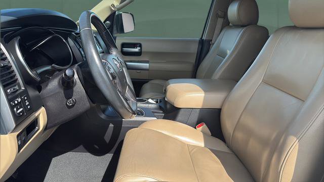 Used 2021 Toyota Sequoia Limited w/ Safety & Convenience Package AWD/4WD image 18