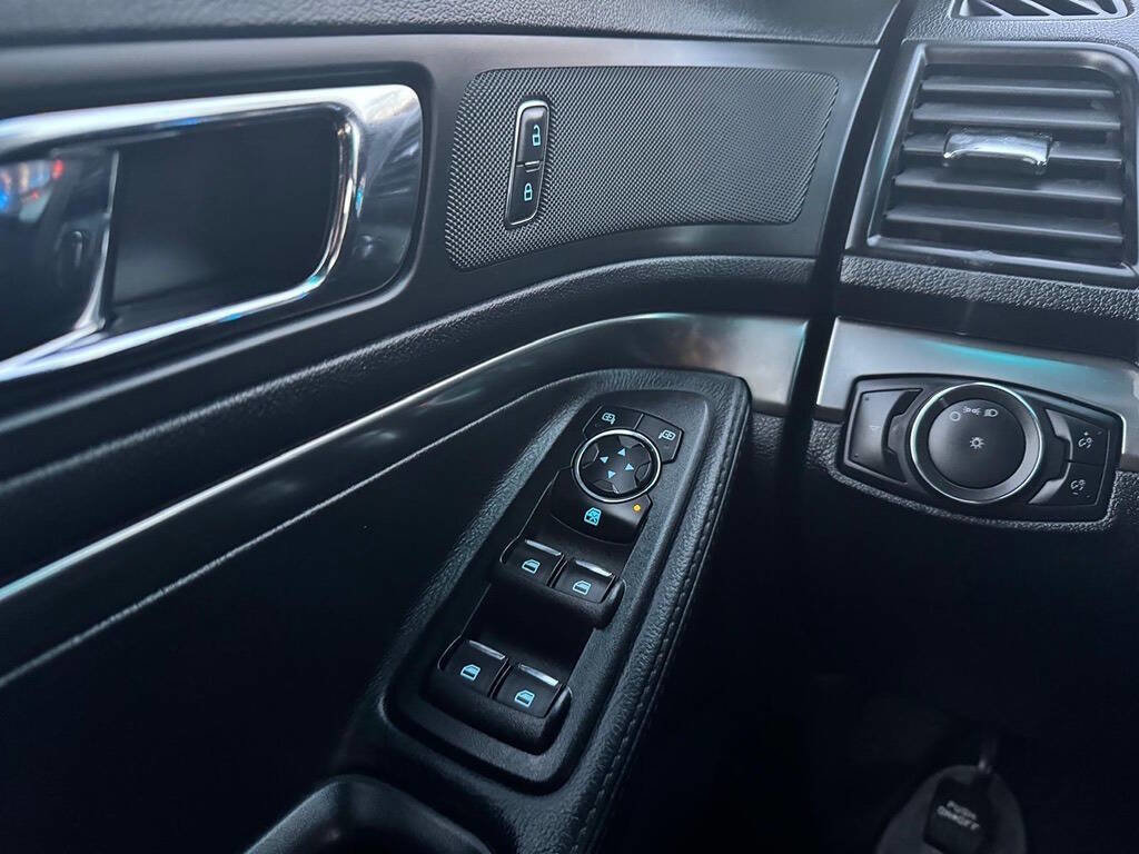 Used 2016 Ford Explorer Police Interceptor Utility AWD image 33