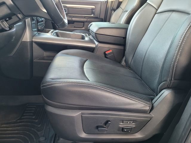 Used 2018 RAM 3500 Laramie w/ Max Tow Package image 17