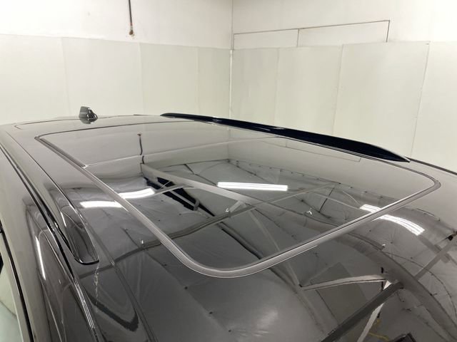 New 2026 Cadillac Vistiq Sport w/ LPO, Floor Liner Package image 20