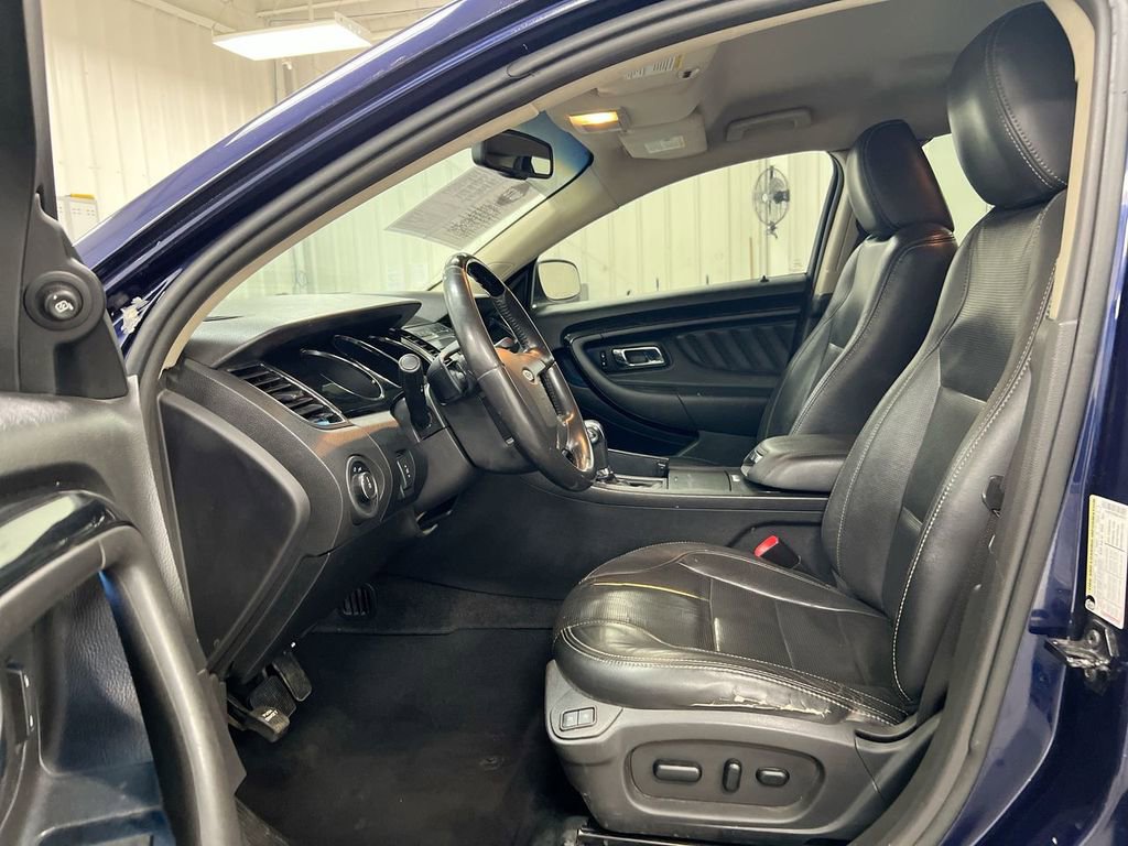 Used 2011 Ford Taurus Limited FWD image 13