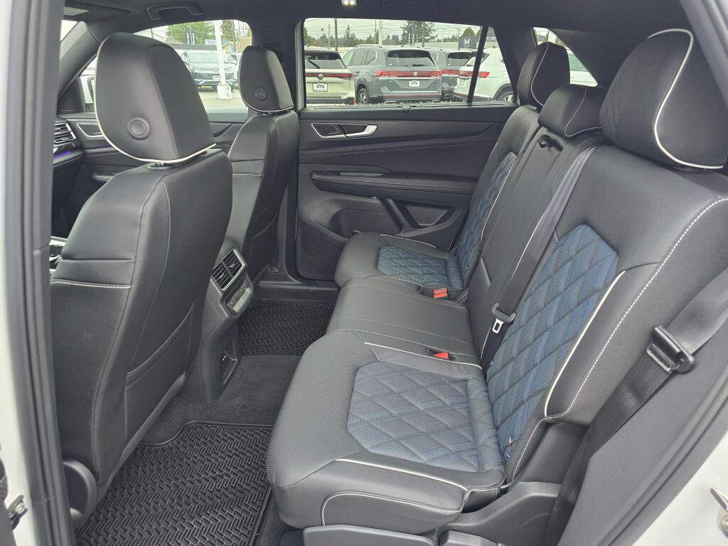 New 2026 Volkswagen Atlas Cross Sport SEL Premium R-Line AWD/4WD image 38