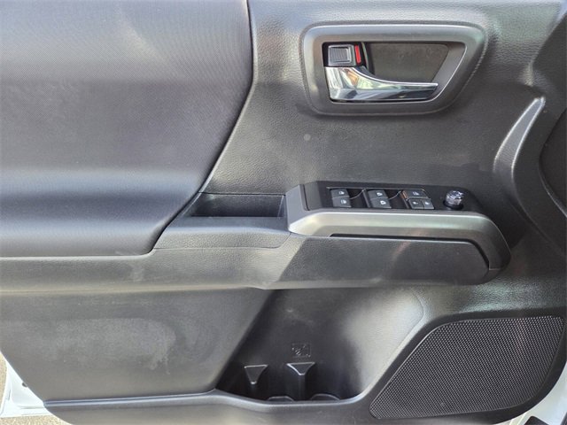 Used 2023 Toyota Tacoma TRD Off-Road image 15