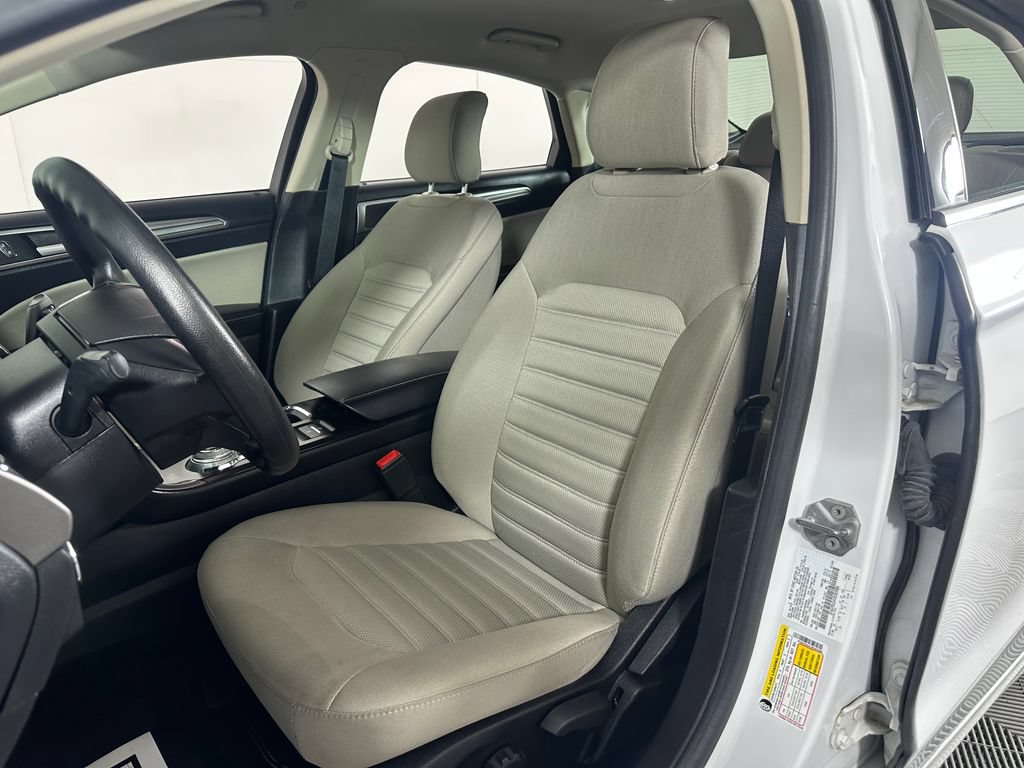 Used 2018 Ford Fusion S FWD image 15