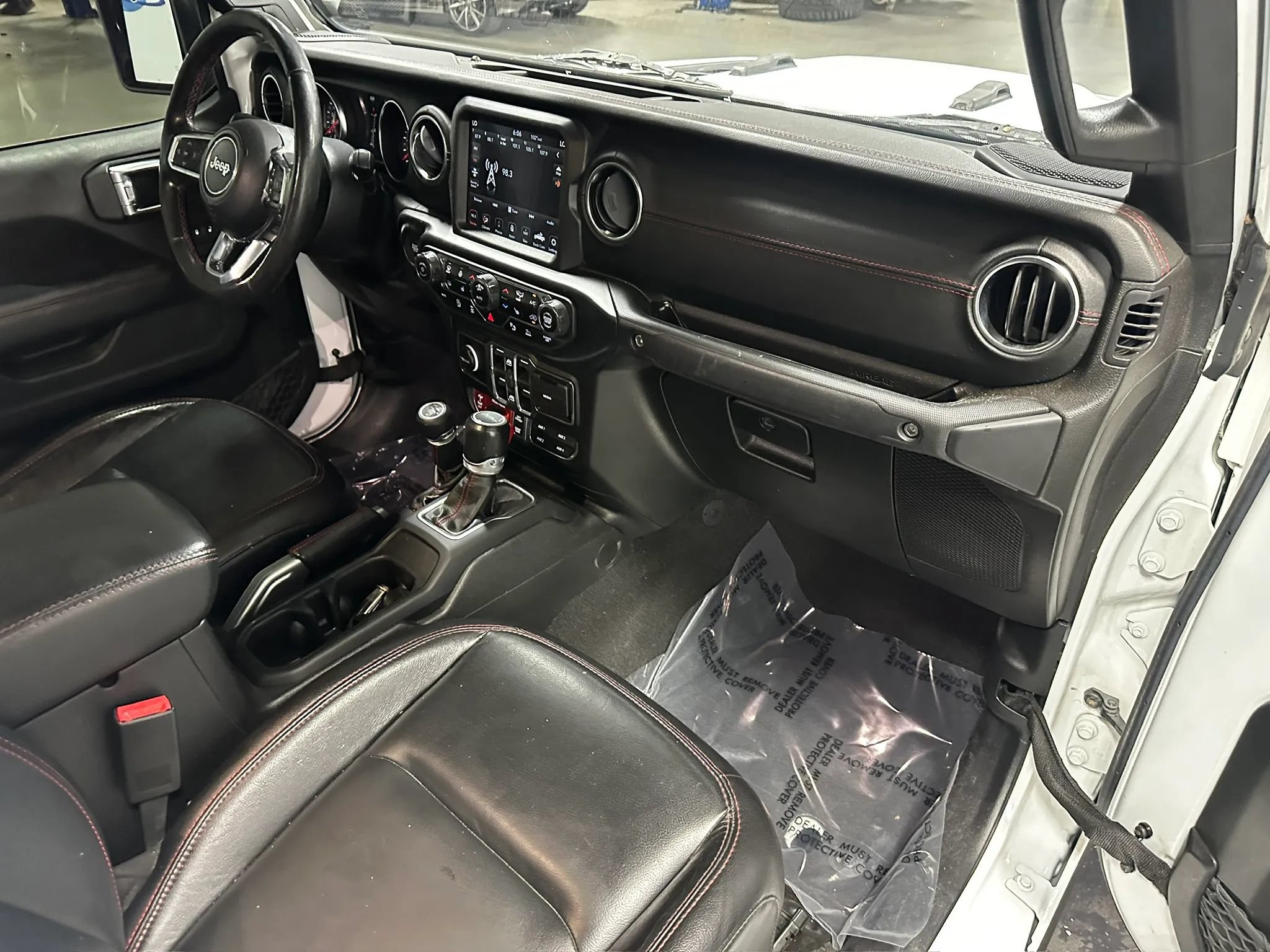 Used 2020 Jeep Gladiator Rubicon AWD/4WD image 22