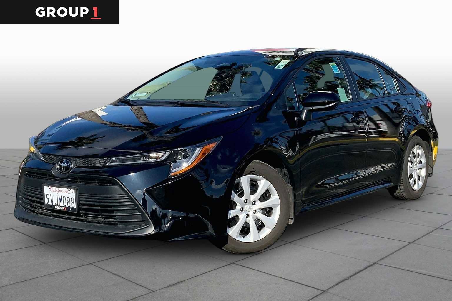 Certified 2025 Toyota Corolla LE image 1