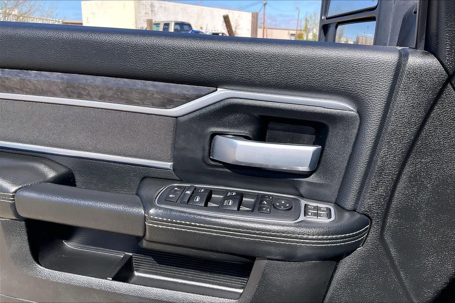 Used 2024 RAM 2500 Big Horn image 31