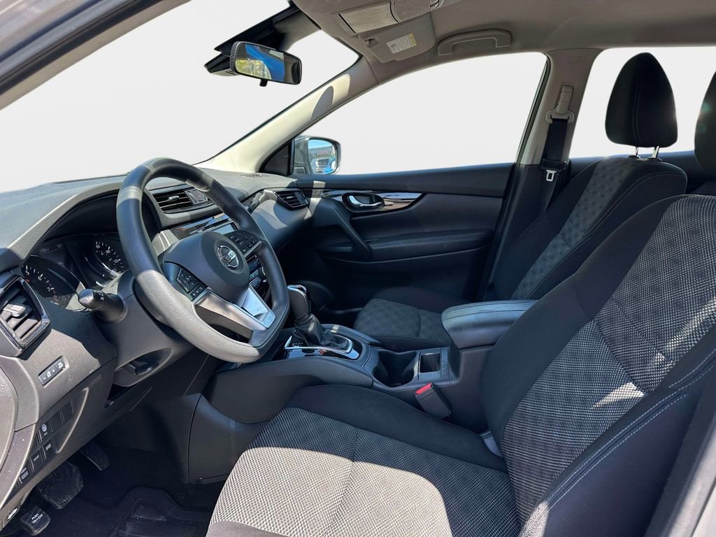 Used 2020 Nissan Rogue Sport SV AWD/4WD image 14