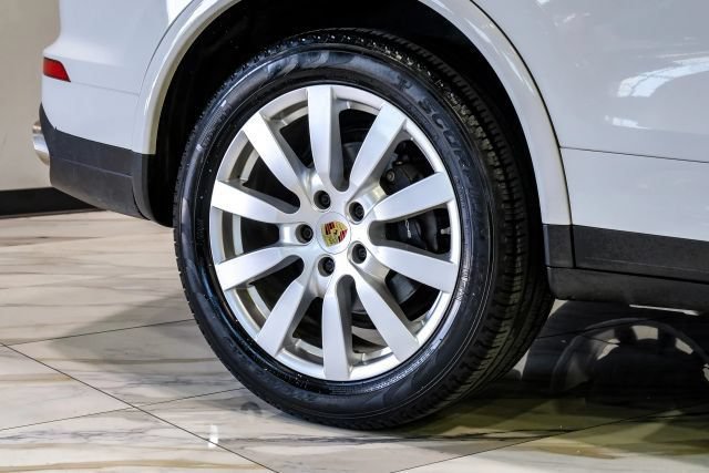 Used 2017 Porsche Cayenne AWD/4WD image 81