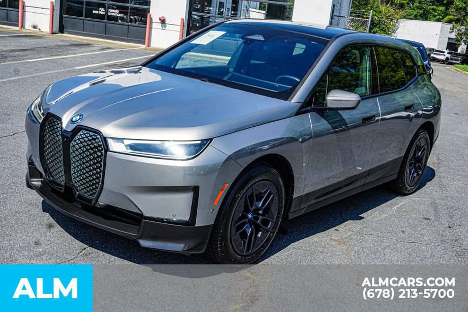 Used 2024 BMW iX xDrive50 w/ Convenience Package AWD/4WD image 15
