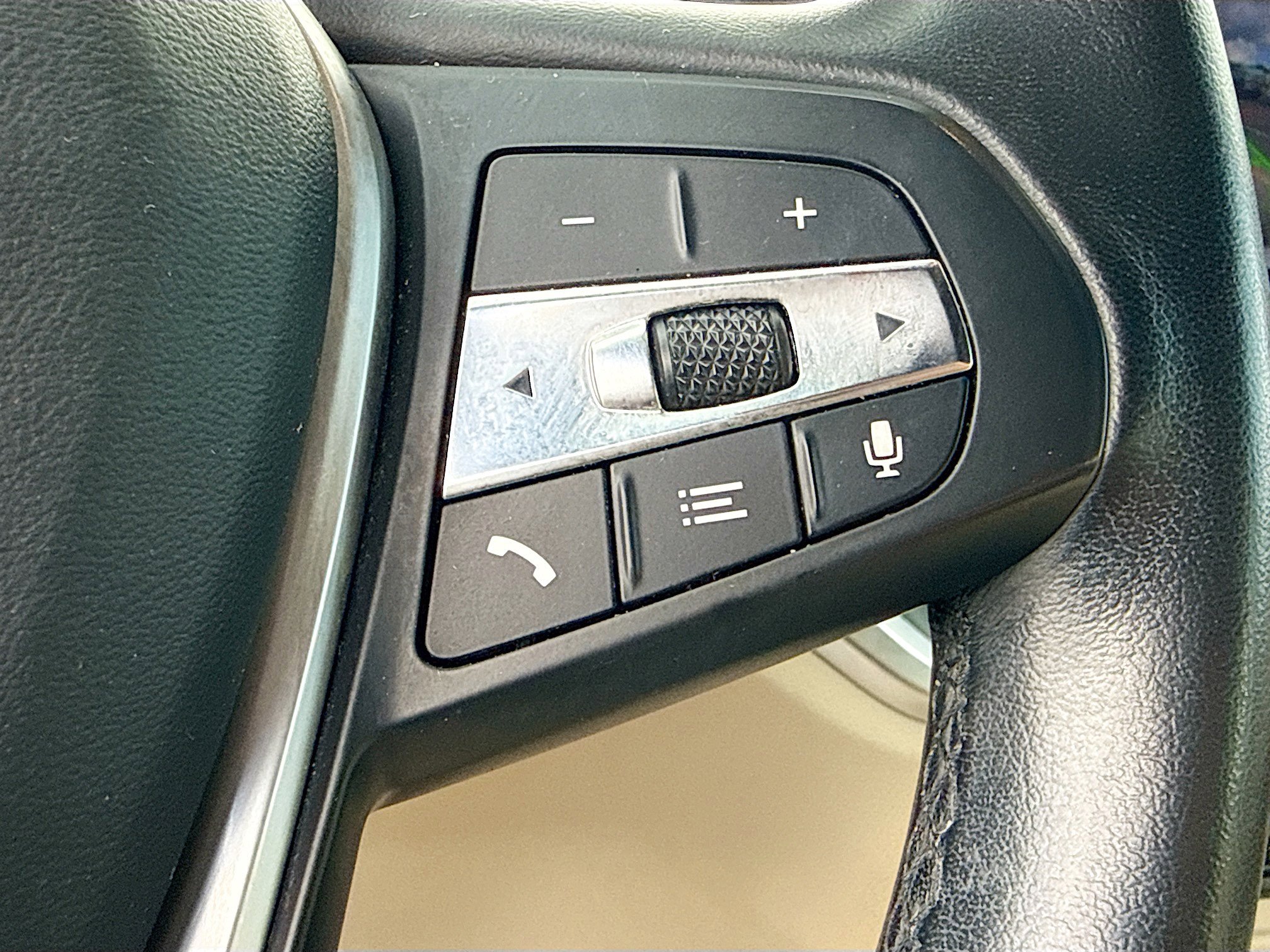 Used 2021 BMW 330i Sedan w/ Premium Package image 38