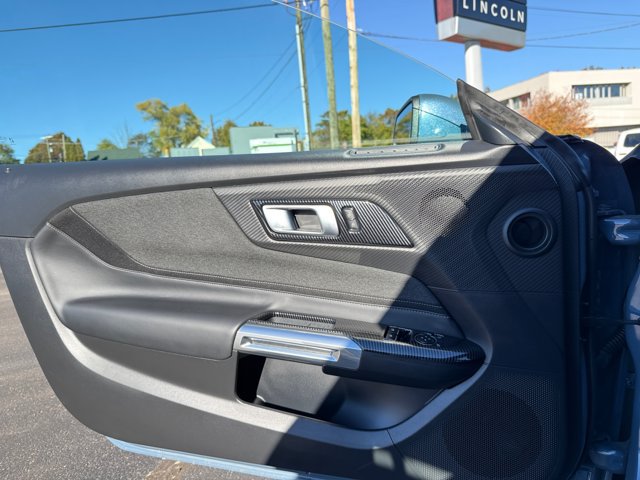 Used 2025 Ford Mustang GT RWD image 32