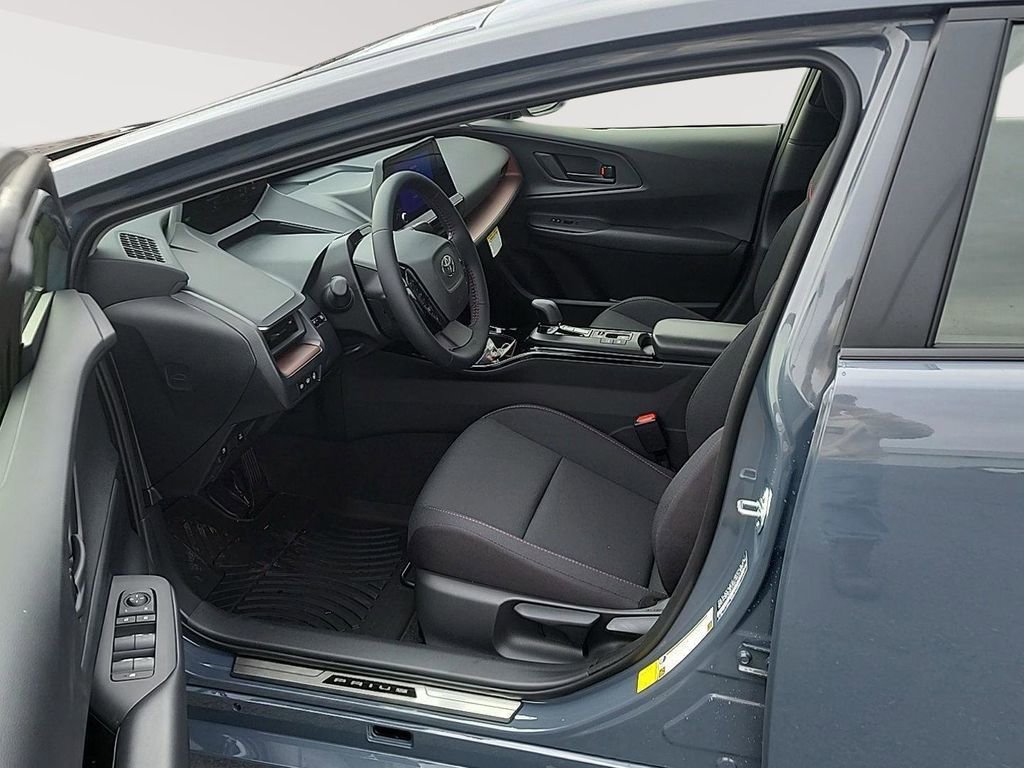 New 2026 Toyota Prius Plug-In Hybrid FWD image 16