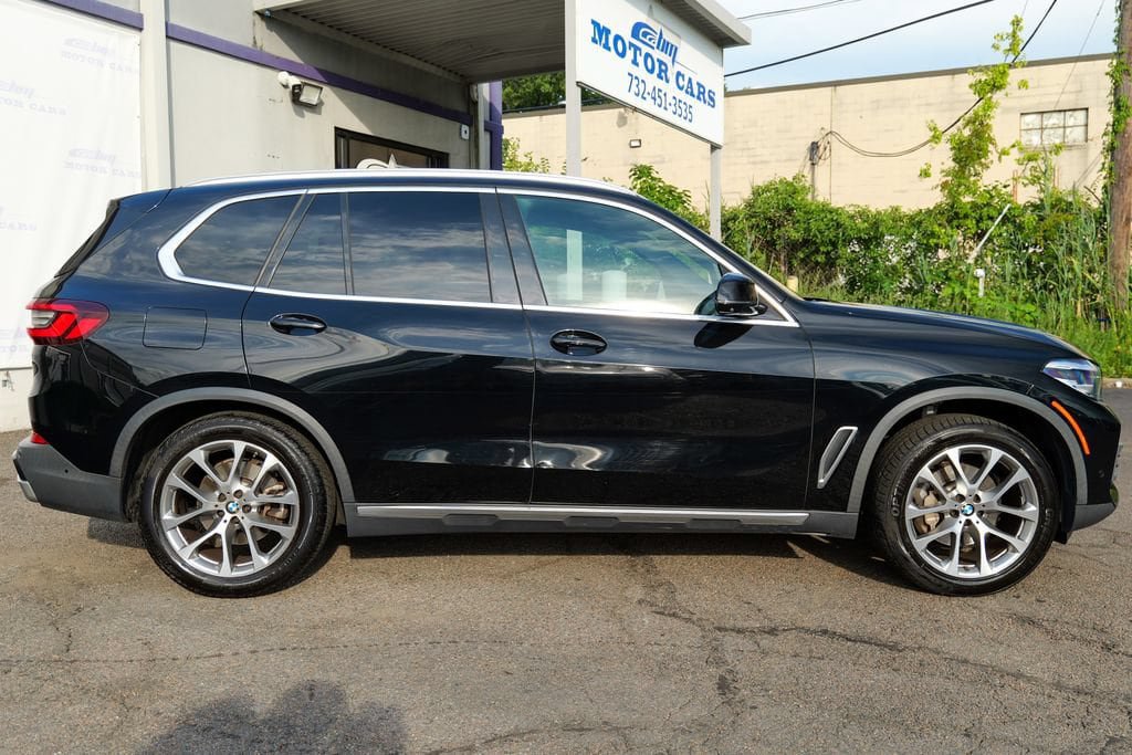 Used 2021 BMW X5 xDrive40i w/ Convenience Package AWD/4WD image 8