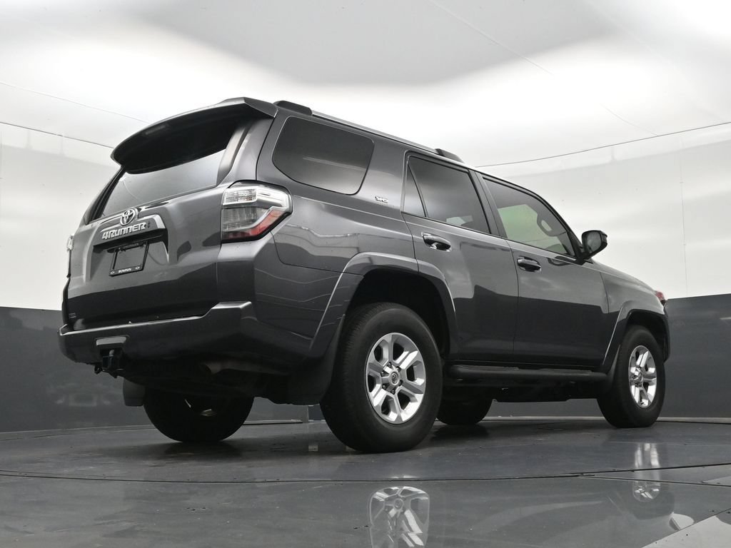 Used 2022 Toyota 4Runner SR5 RWD image 27