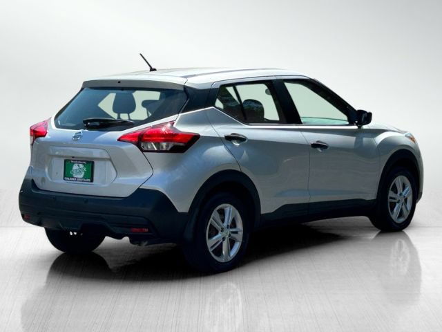 Used 2020 Nissan Kicks S FWD image 4