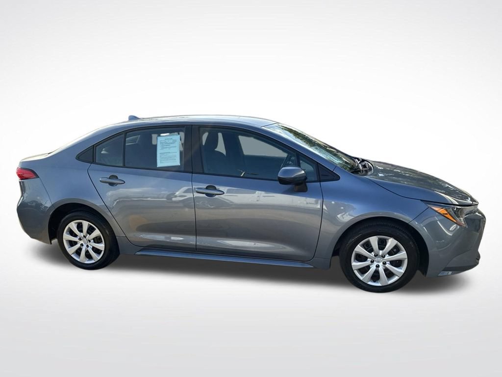 Used 2025 Toyota Corolla LE FWD image 35