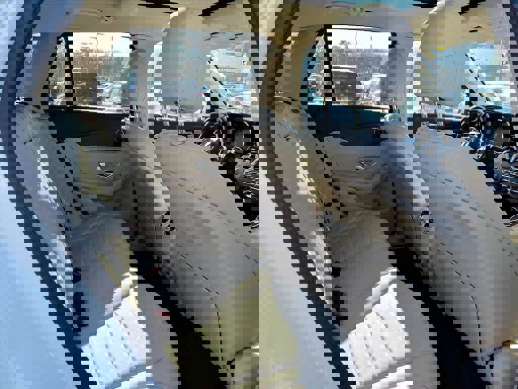 Used 2022 Mercedes-Benz GLC 300 4MATIC image 23