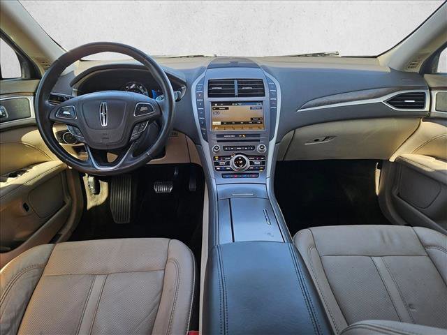Used 2017 Lincoln MKZ Reserve image 19