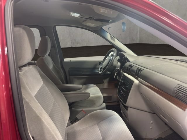 Used 2005 Ford Freestar SEL FWD image 18