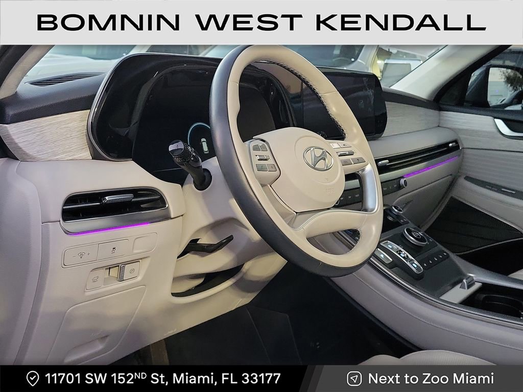 Used 2024 Hyundai Palisade Calligraphy image 7
