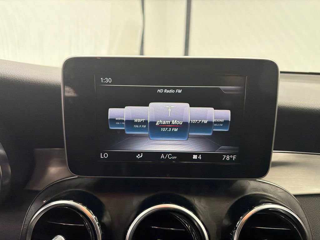 Used 2019 Mercedes-Benz GLC 300 w/ Premium Package image 29