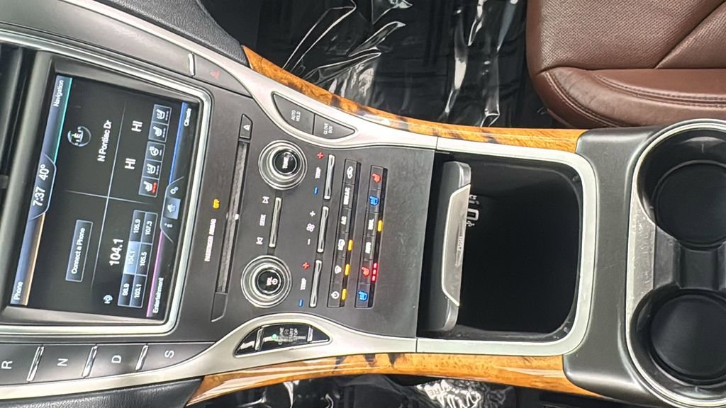 Used 2016 Lincoln MKX Reserve w/ Climate Package image 29