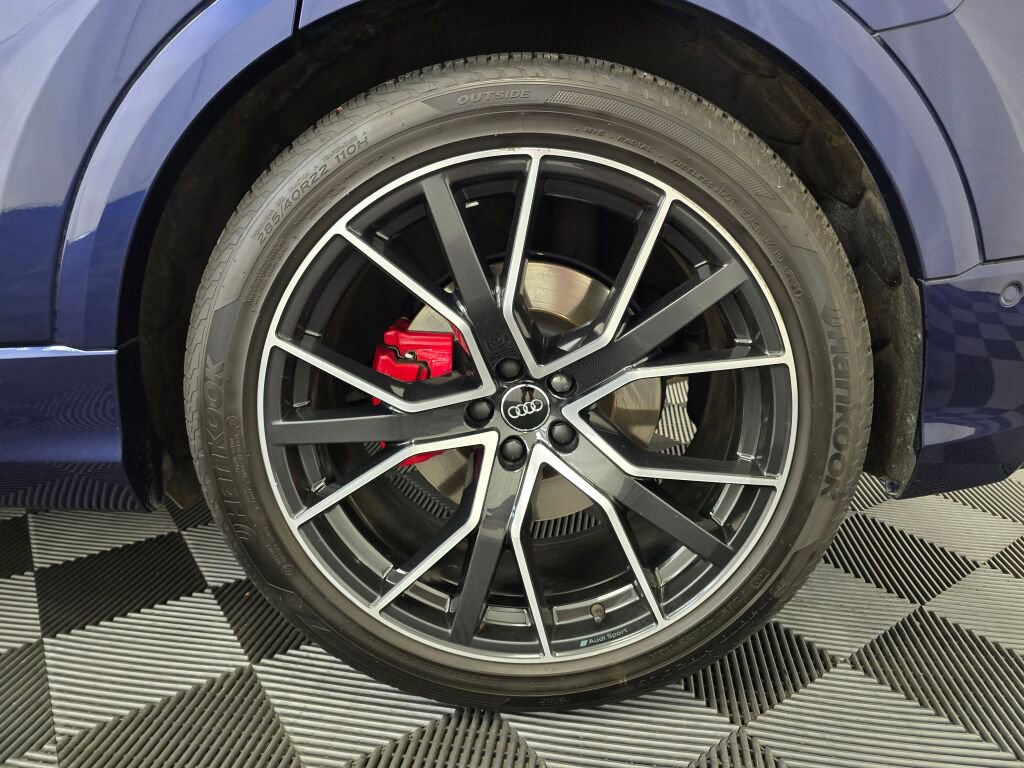 Used 2020 Audi Q8 Prestige image 21