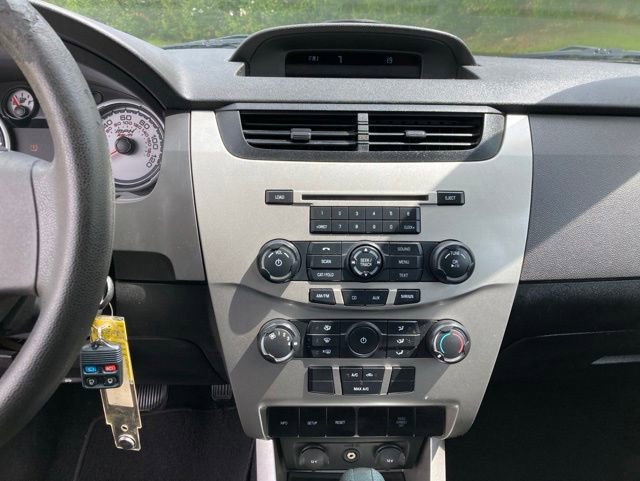 Used 2008 Ford Focus SE FWD image 18