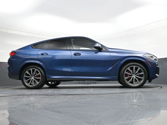 Used 2022 BMW X6 xDrive40i w/ M Sport Package image 32