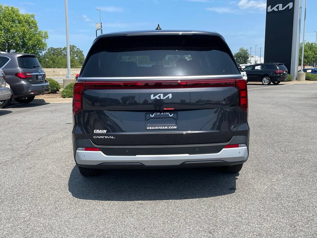 New 2026 Kia Carnival FWD image 6