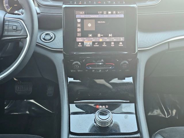 Used 2023 Jeep Grand Cherokee L Altitude image 39