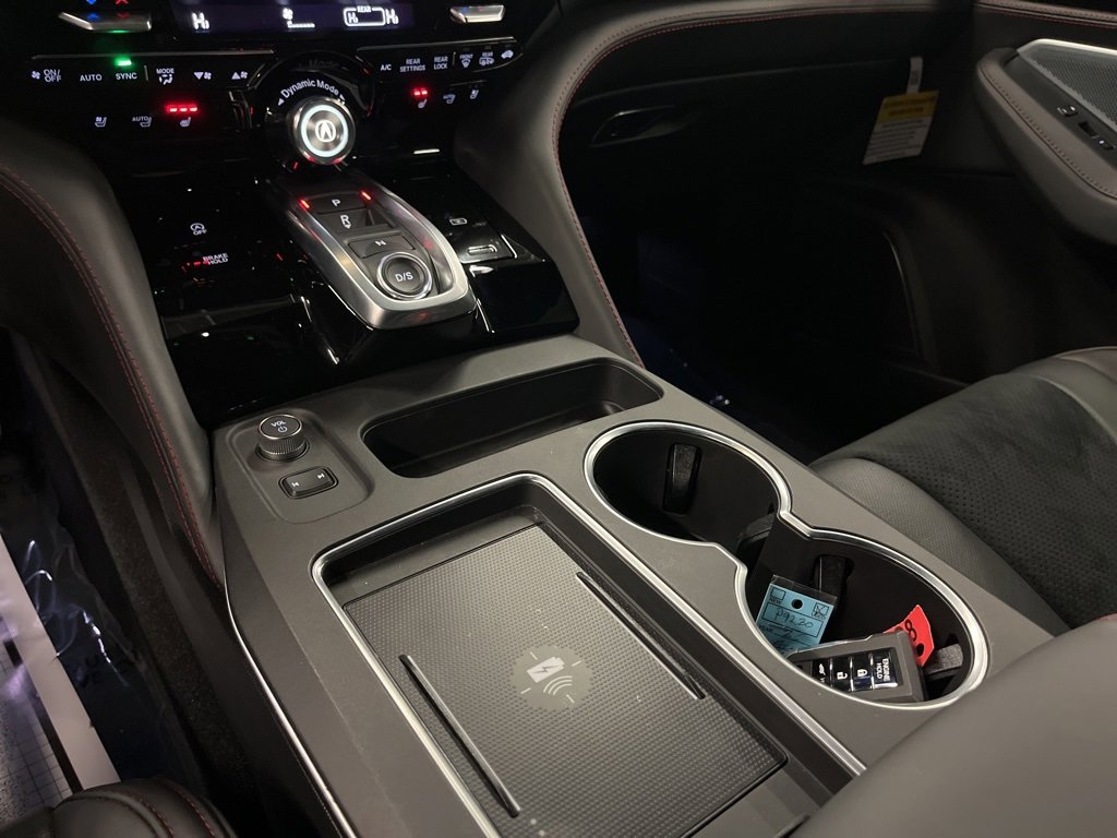 Used 2025 Acura MDX A-Spec image 26
