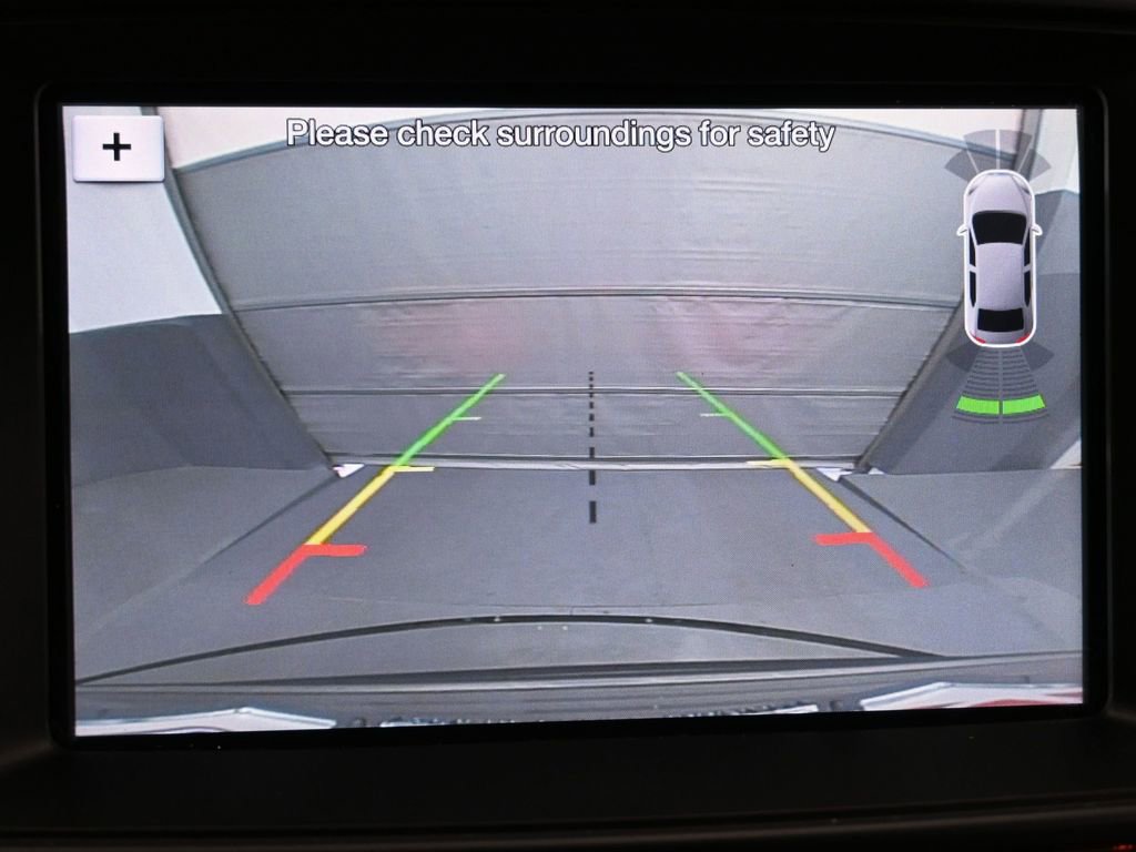 Used 2018 Ford Explorer XLT w/ Equipment Group 202A image 11