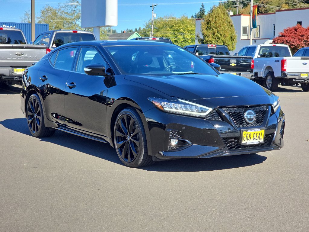 Used 2022 Nissan Maxima SR w/ Sport Mat Group image 2