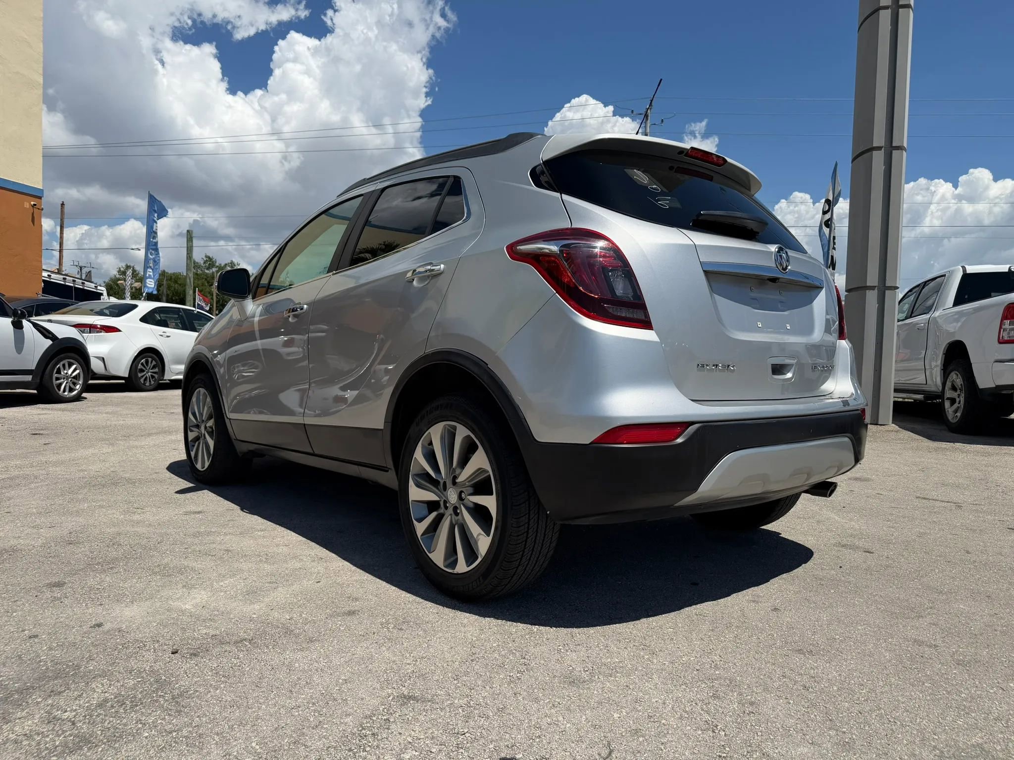 Used 2017 Buick Encore Preferred FWD image 8