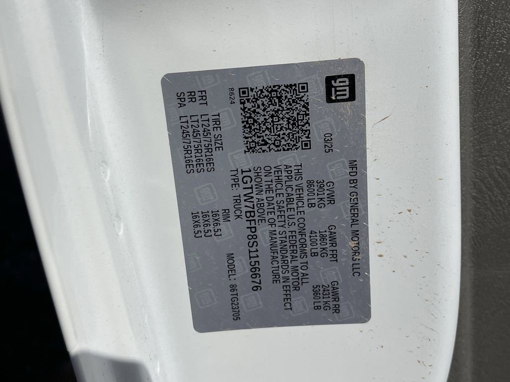 New 2025 GMC Savana 2500 Extended w/ Driver Convenience Package image 33