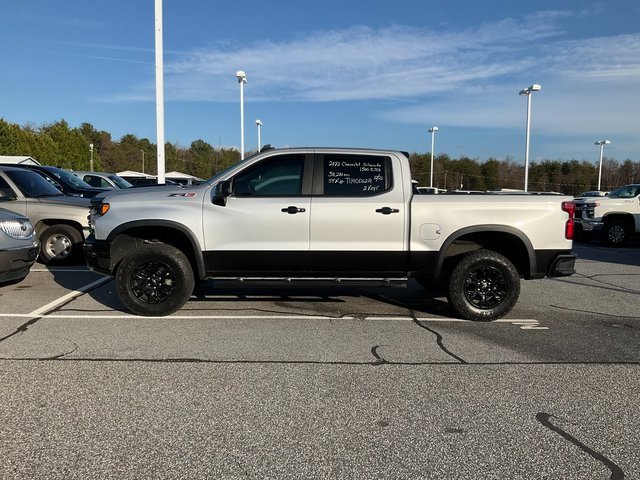 Used 2022 Chevrolet Silverado 1500 ZR2 w/ Technology Package image 4