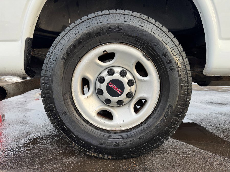 Used 2019 GMC Savana 2500 image 13