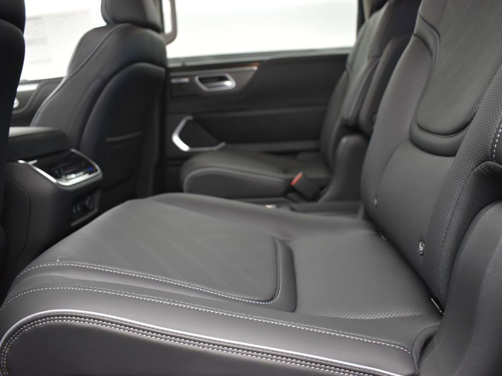 New 2026 INFINITI QX80 Luxe w/ Cargo Package RWD image 16